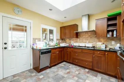 4871 Highlawn Drive, Burnaby, BC, Burnaby — Single Family Residence for sale