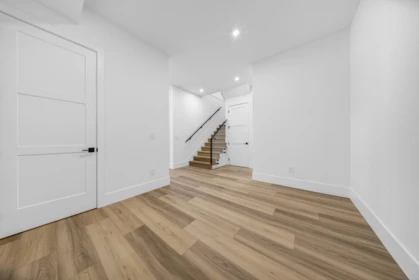 Entry Foyer Photo of 46060 Southlands Crescent, Chilliwack, BC