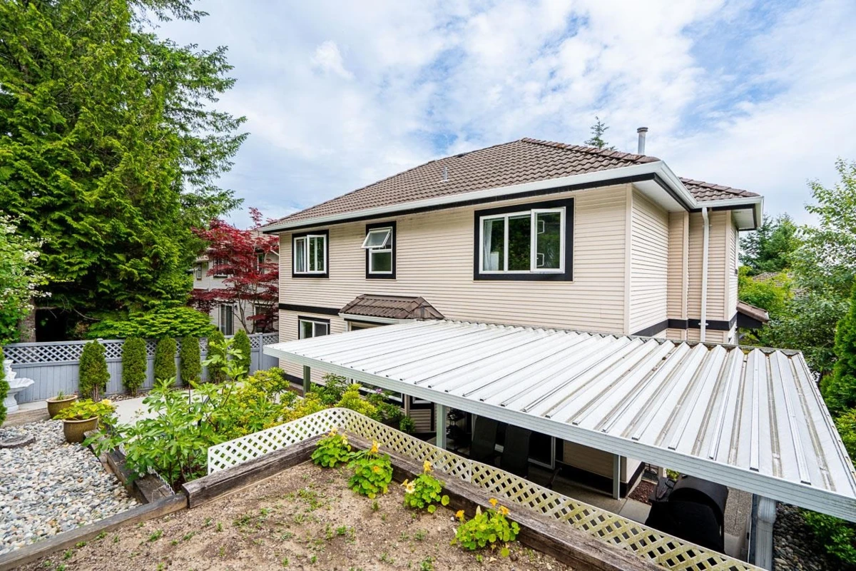 Family Room Photo of 1687 Plateau Crescent, Coquitlam, BC