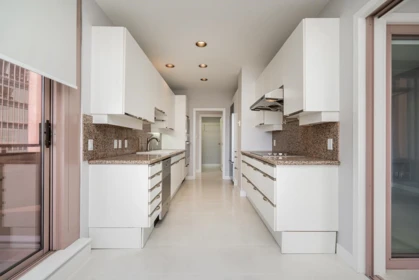 Laundry Room Photo of 3A 1500 Alberni Street, Vancouver, BC