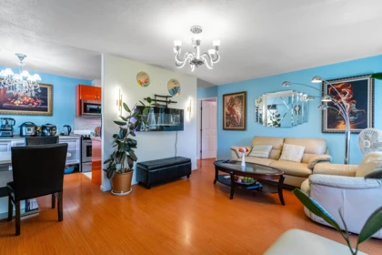 212 8020 Ryan Road, Richmond, BC, Richmond — Apartment/Condo for sale