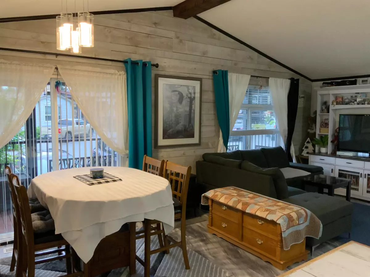 Dining Area Photo of 23 53480 Bridal Falls Road, Rosedale, BC
