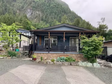 Staircase Photo of 23 53480 Bridal Falls Road, Rosedale, BC