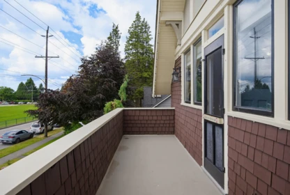 Laundry Room Photo of 819 Eighth Avenue, New Westminster, BC