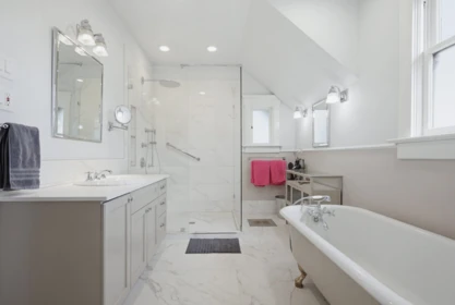 Mudroom Photo of 819 Eighth Avenue, New Westminster, BC
