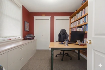 Primary Bedroom Photo of 819 Eighth Avenue, New Westminster, BC