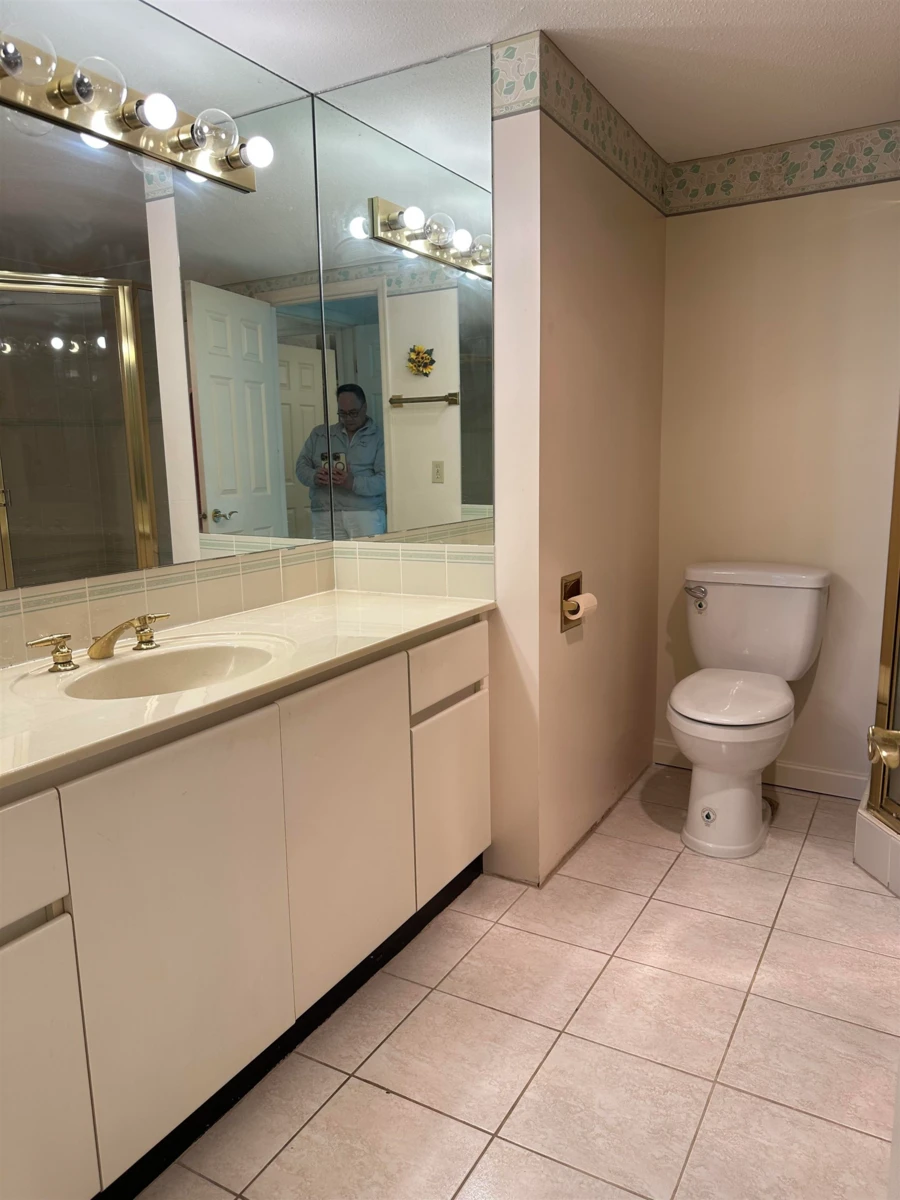 Family Room Photo of 403 5425 Yew Street, Vancouver, BC