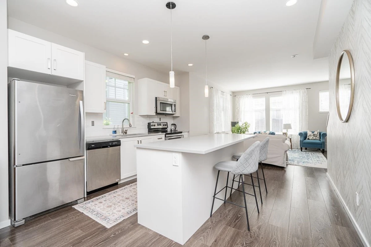 Dining Area Photo of 46 5858 142 Street, Surrey, BC