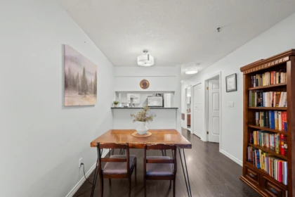 Breakfast Nook Photo of 203 555 E 8th Avenue, Vancouver, BC