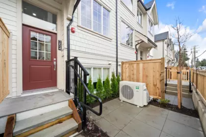 Backyard Photo of 254 720 Robinson Street, Coquitlam, BC
