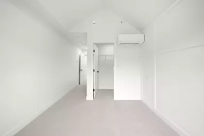 Hallway Photo of 254 720 Robinson Street, Coquitlam, BC