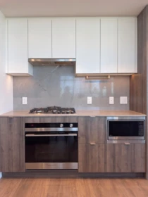 Kitchen Island Photo of 1004 505 Nelson Street, Coquitlam, BC