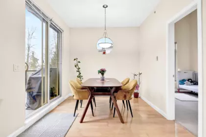 Office / Den Photo of 419 15385 101a Avenue, Surrey, BC