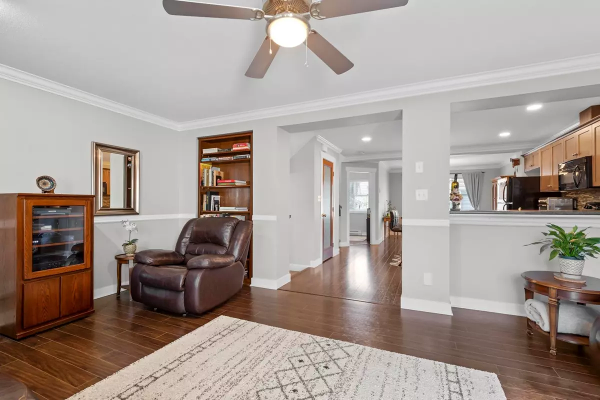 Family Room Photo of 18 45085 Wolfe Road, Chilliwack, BC