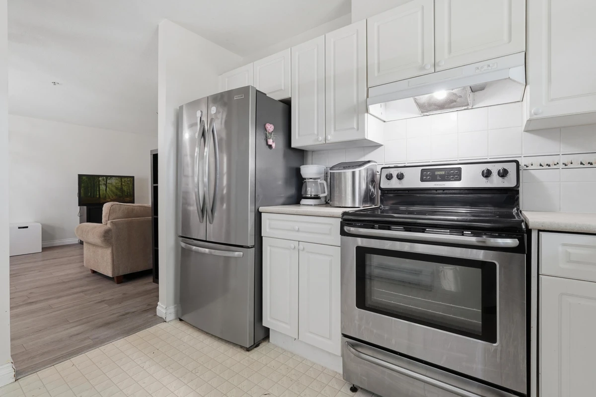 Dining Area Photo of 209 4758 53 Street, Delta, BC