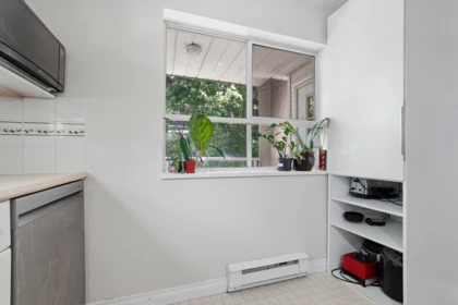 Kitchen Photo of 209 4758 53 Street, Delta, BC