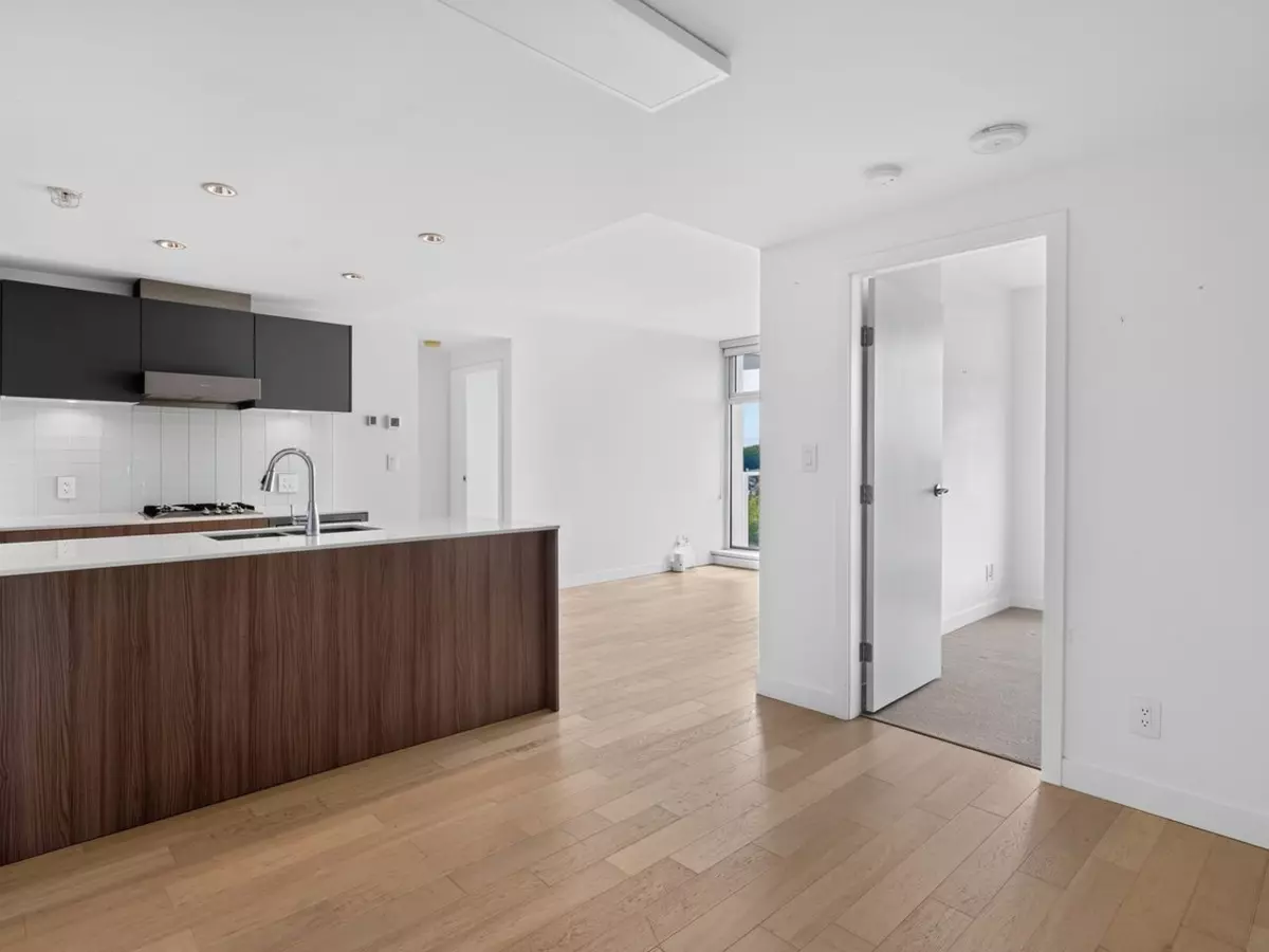 Living Room Photo of 906 2221 E 30th Avenue, Vancouver, BC