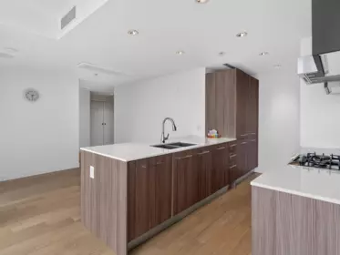 906 2221 E 30th Avenue, Vancouver, BC, Vancouver — Apartment/Condo for sale