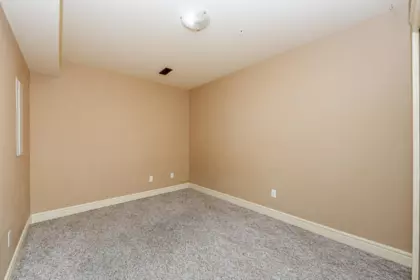 Hallway Photo of 1216 Nanaimo Street, New Westminster, BC
