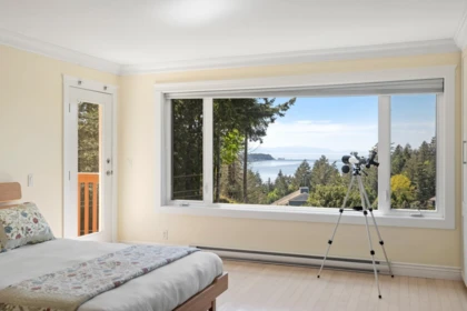 Powder Room Photo of 483 Braewood Place, Bowen Island, BC