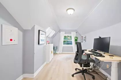 Loft / Bonus Room Photo of 829 Eighth Avenue, New Westminster, BC