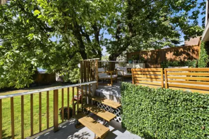 Outdoor Kitchen Photo of 829 Eighth Avenue, New Westminster, BC