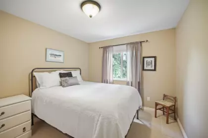 Guest Bathroom Photo of 18045 70a Avenue, Surrey, BC