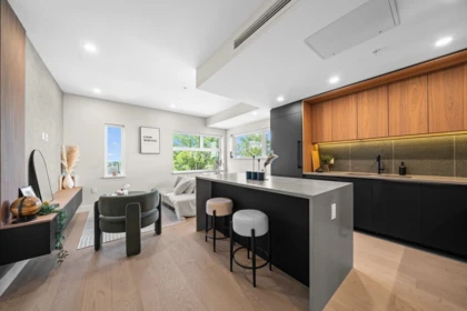 5 128 W Woodstock Avenue, Vancouver, BC, Vancouver — Townhouse for sale