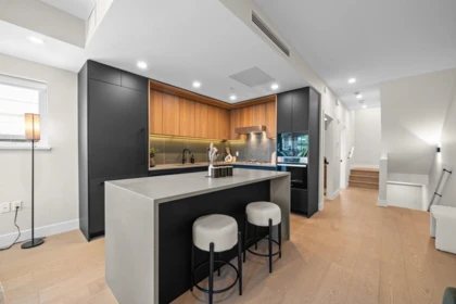 Kitchen Island Photo of 5 128 W Woodstock Avenue, Vancouver, BC