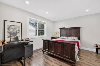 Guest Bathroom Photo of 16166 92 Avenue, Surrey, BC