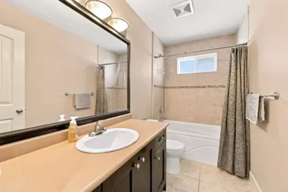Basement Recreation Room Photo of 24176 104 Avenue, Maple Ridge, BC