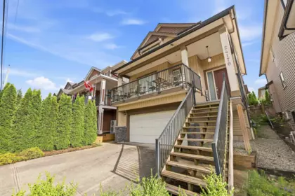 Primary Bedroom Photo of 24176 104 Avenue, Maple Ridge, BC