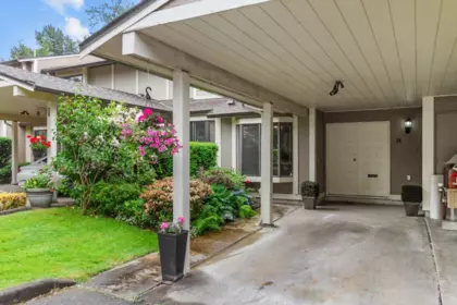 Hallway Photo of 14 1141 Eagleridge Drive, Coquitlam, BC