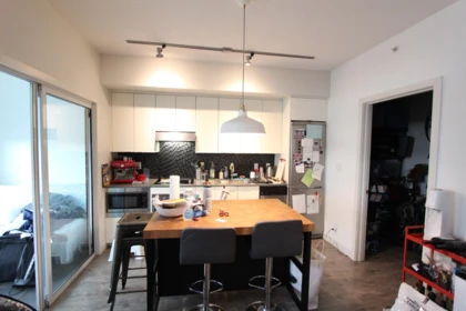 Kitchen Island Photo of 805 2788 Prince Edward Street, Vancouver, BC