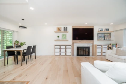 Dining Area Photo of 137 College Park Way, Port Moody, BC