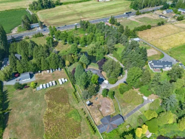 Fitness Center Photo Near 18224 32 Avenue, Surrey, BC