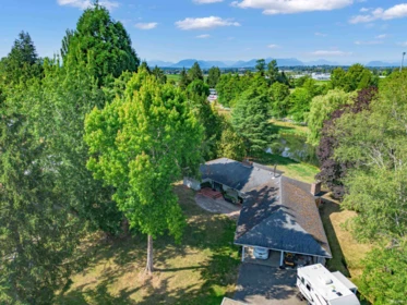 Hot Tub / Spa Photo of 18224 32 Avenue, Surrey, BC