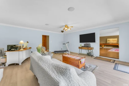 Kitchen Photo of 18224 32 Avenue, Surrey, BC
