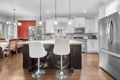 Breakfast Nook Photo of 27891 Stagecoach Avenue, Abbotsford, BC