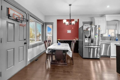 Kitchen Island Photo of 27891 Stagecoach Avenue, Abbotsford, BC