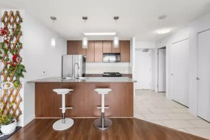 2705 7063 Hall Avenue, Burnaby, BC, Burnaby — Apartment/Condo for sale