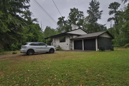 Basement Recreation Room Photo of 9358 184 Street, Surrey, BC