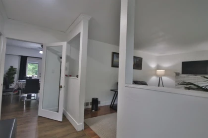 Guest Bathroom Photo of 9358 184 Street, Surrey, BC
