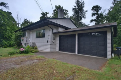Laundry Room Photo of 9358 184 Street, Surrey, BC