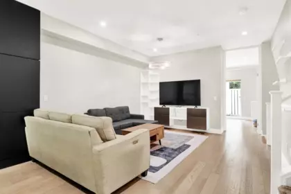 Basement Recreation Room Photo of 4 218 Camata Street, New Westminster, BC