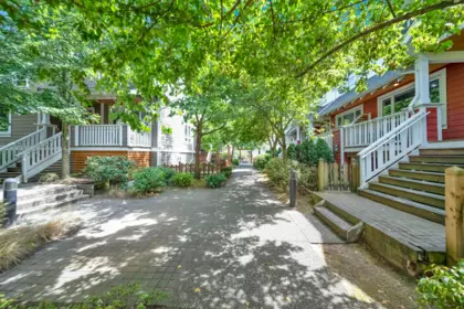 Garden / Landscaping Photo of 4 218 Camata Street, New Westminster, BC