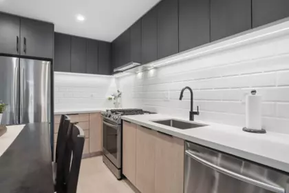 413 3038 St George Street, Port Moody, BC, Port Moody — Apartment/Condo for sale