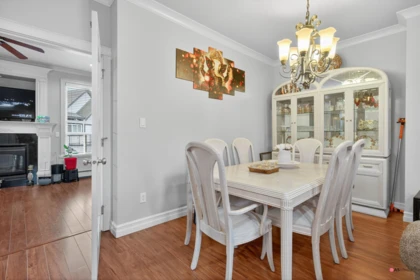Kitchen Island Photo of 6418 137a Street, Surrey, BC