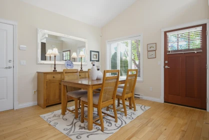 Breakfast Nook Photo of 3 1640 140 Street, Surrey, BC