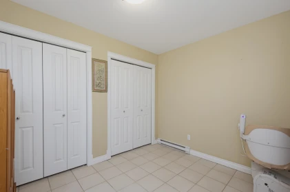 Laundry Room Photo of 3 1640 140 Street, Surrey, BC
